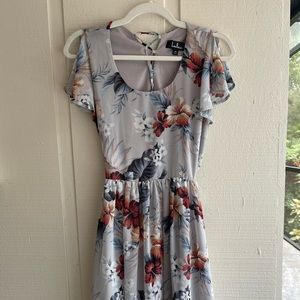 LULUS SHORT SUMMER DRESS